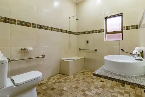 Nkomazi Kruger Lodge - Wheelchair Friendly Double Suite