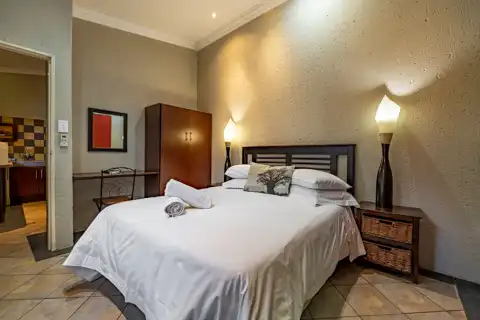 Paradise Creek Lodge - Self-Catering Chalets