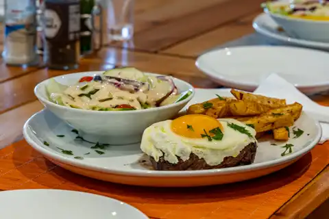 The Grill Restaurant - Paradise Creek Lodge